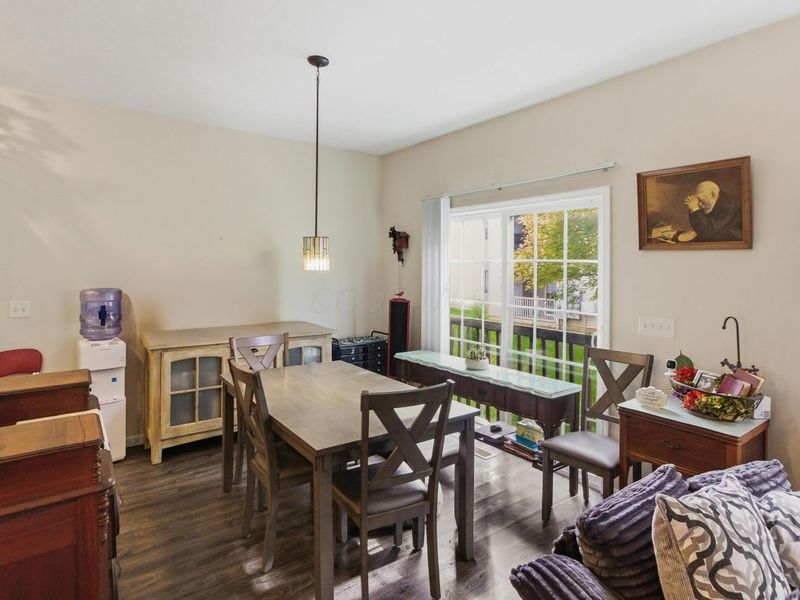 810 Mystic Pointe Drive, Lewis Center, OH 43035 Photo 5