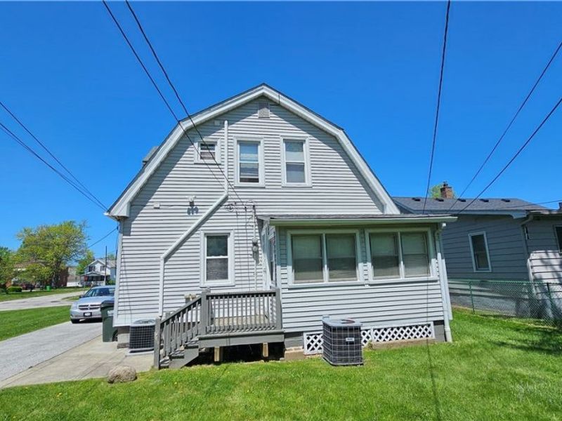 19326 Tyronne Avenue, Euclid, OH 44119 Photo 3