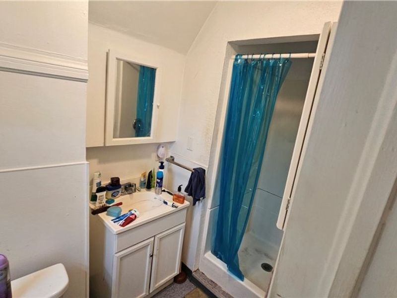 19326 Tyronne Avenue, Euclid, OH 44119 Photo 4