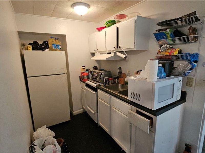 19326 Tyronne Avenue, Euclid, OH 44119 Photo 7