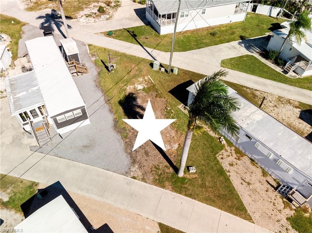 16978 Captains Dr, Bokeelia, FL 33922 Photo