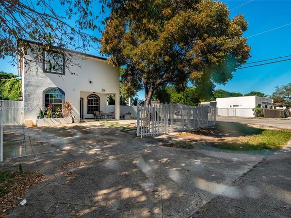 4028 NW 23rd Ct, Miami, FL 33142