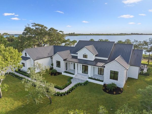 8680 Shore Lane, Vero Beach, FL 32967