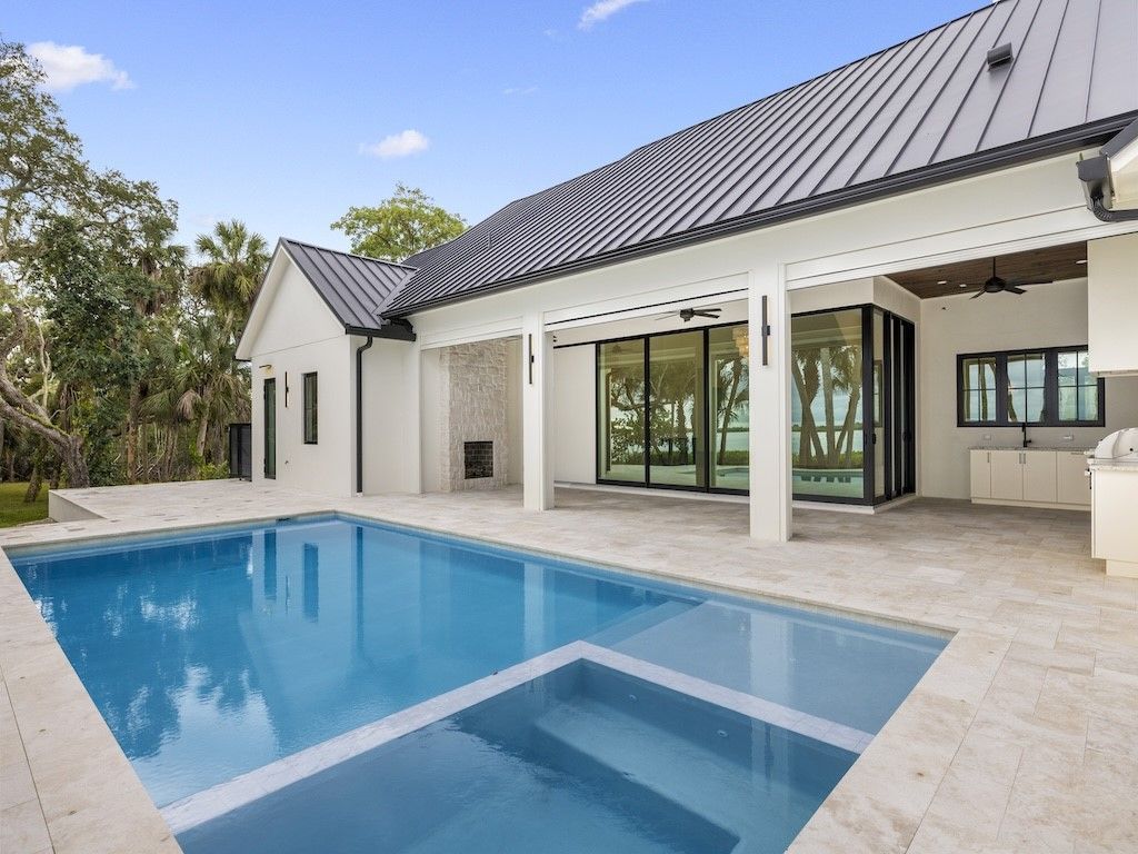 8680 Shore Lane, Vero Beach, FL 32967 Photo