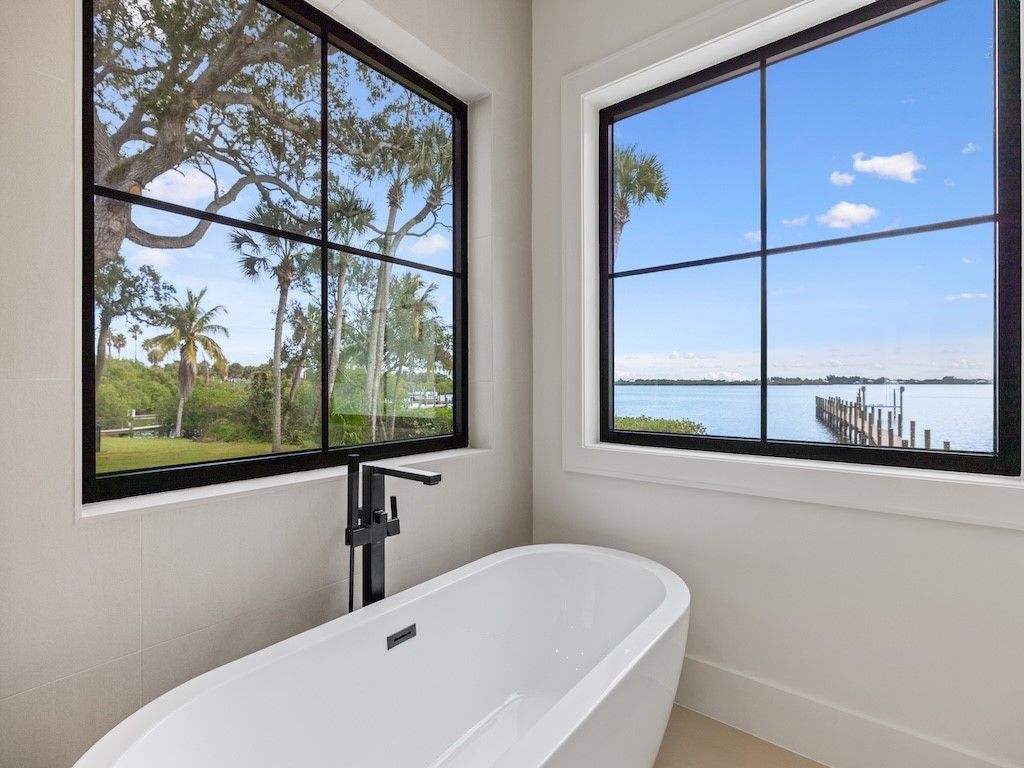 8680 Shore Lane, Vero Beach, FL 32967 Photo