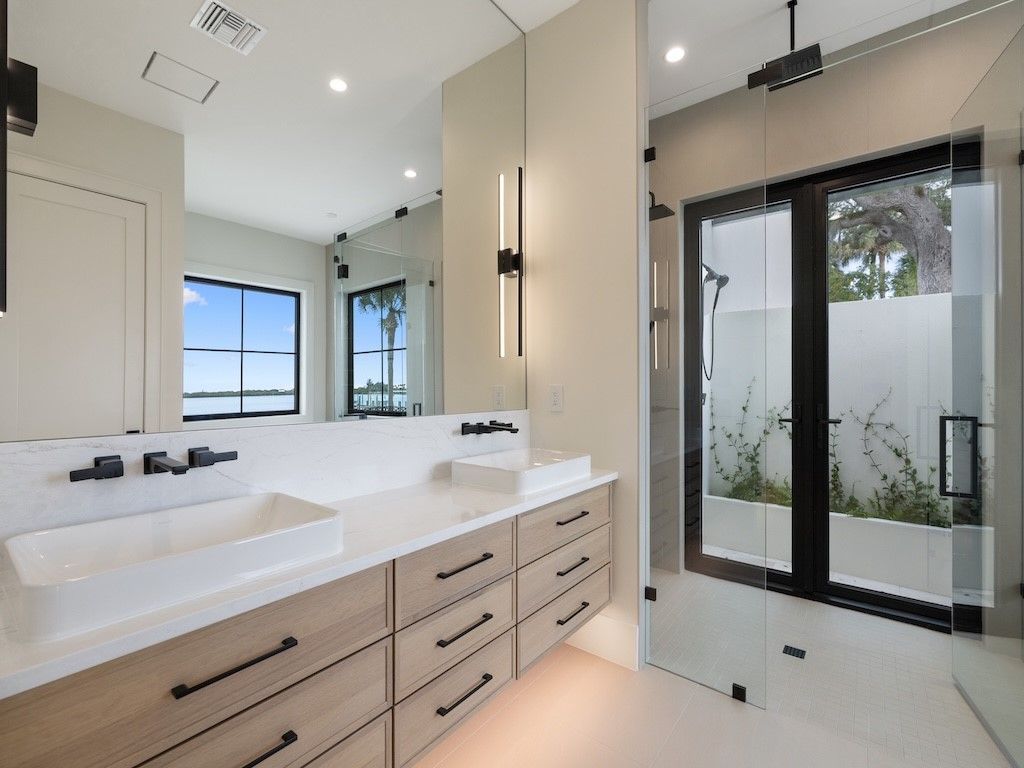 8680 Shore Lane, Vero Beach, FL 32967 Photo