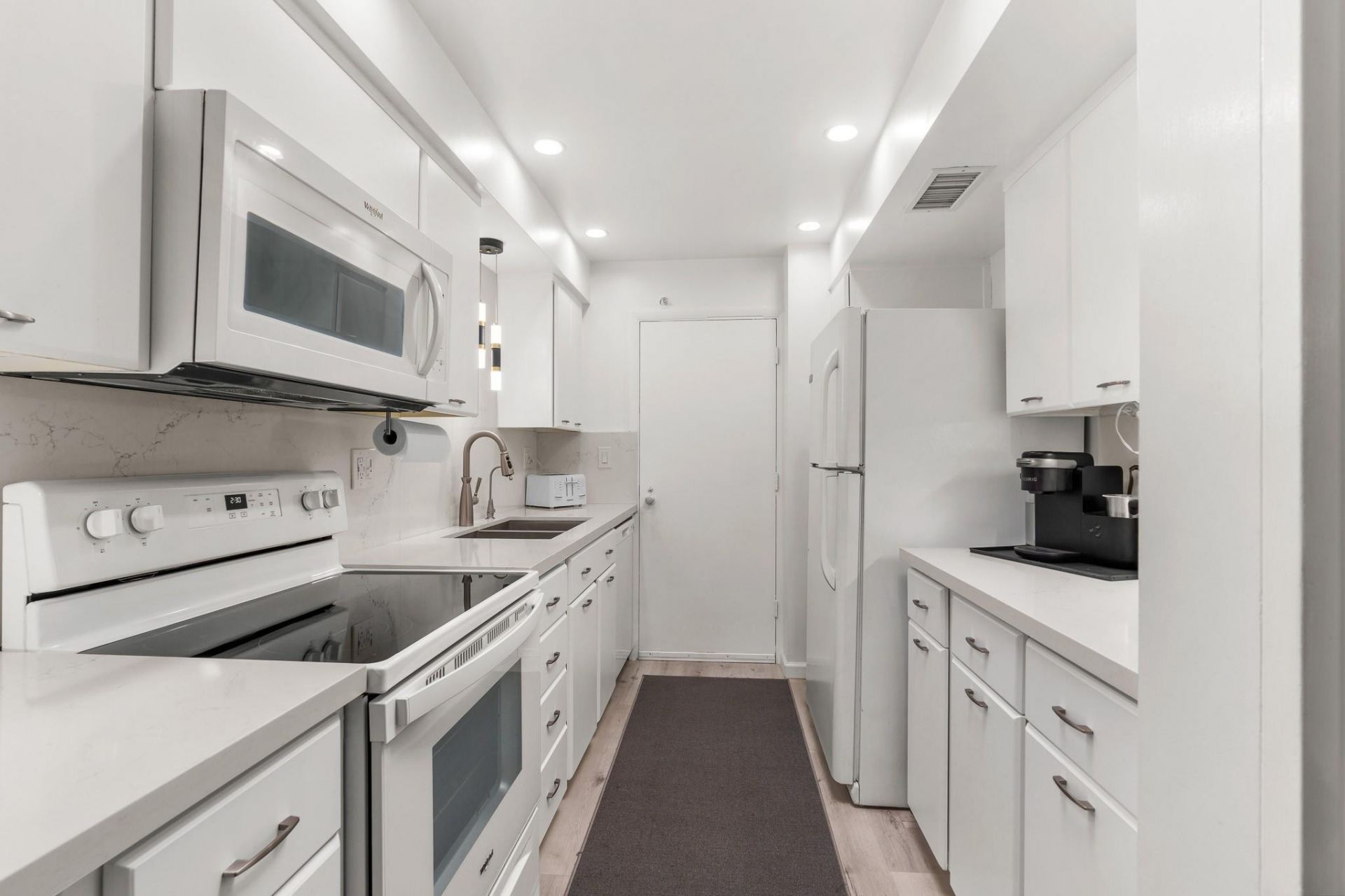 3333 NE 34th Street, Unit 412, Fort Lauderdale, FL 33308 Photo