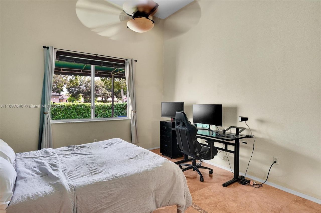 1861 SE 19th Ave, Homestead, FL 33035 Photo