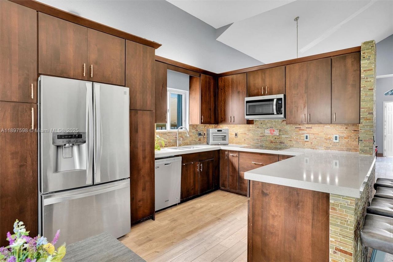 1861 SE 19th Ave, Homestead, FL 33035 Photo