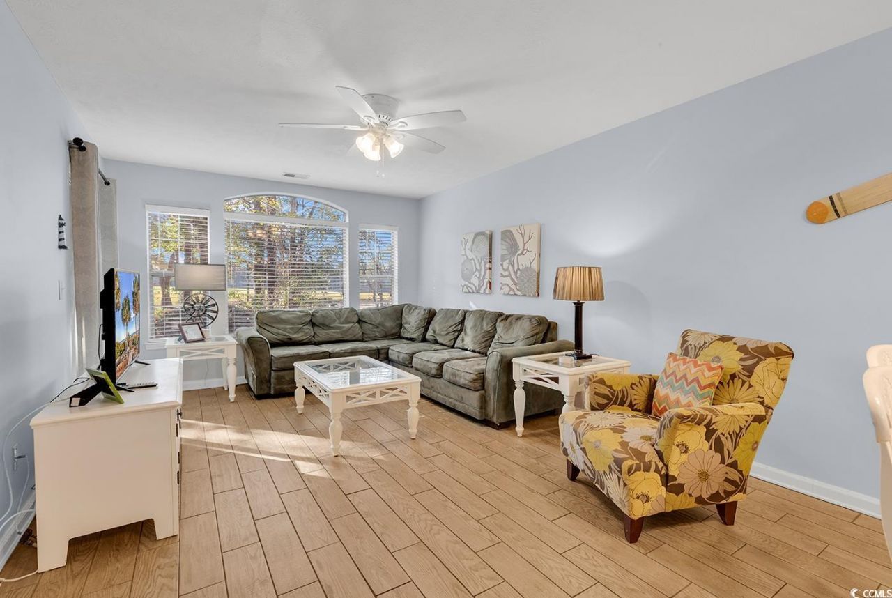 390 Pinehurst Ln. Photo 11