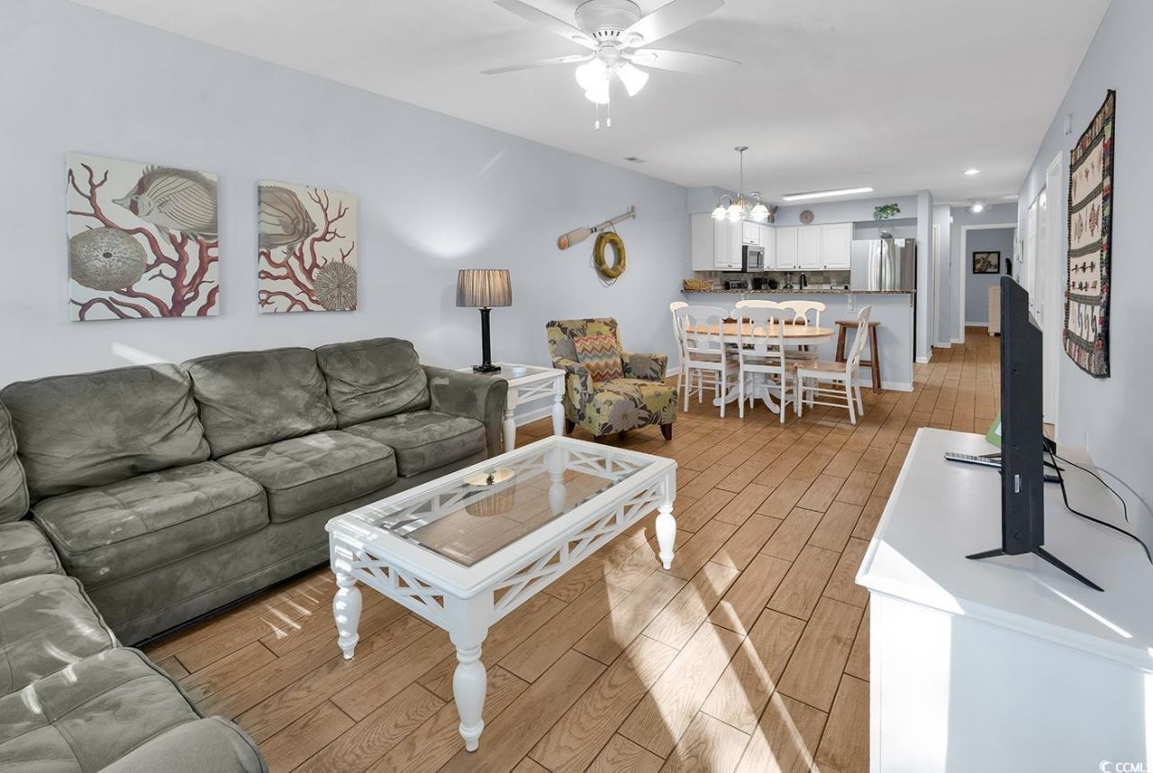 390 Pinehurst Ln. Photo 12