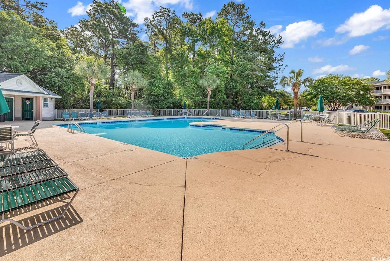 390 Pinehurst Ln. Photo 27