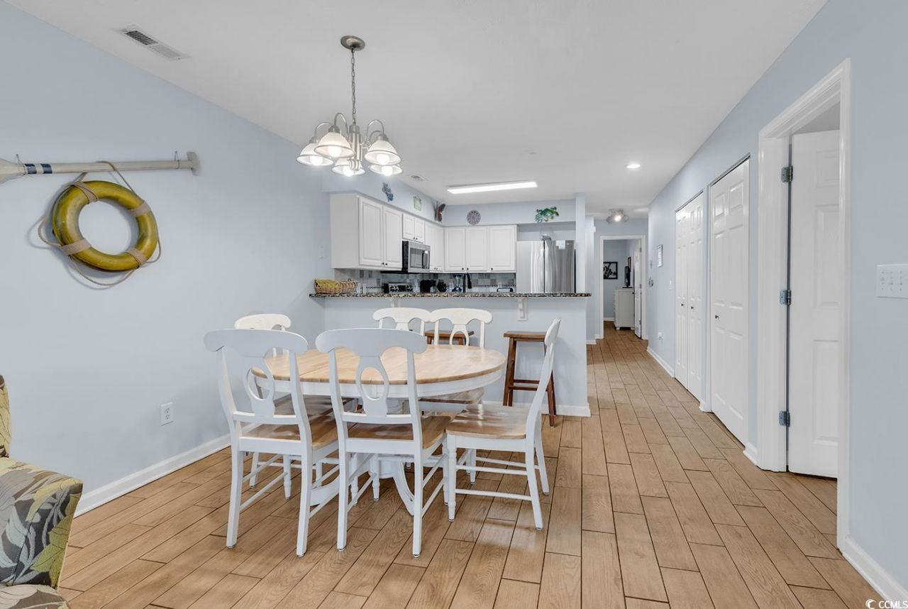 390 Pinehurst Ln. Photo 8