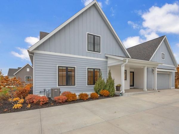 513 Meadow CIRCLE E, Kohler, WI 53044