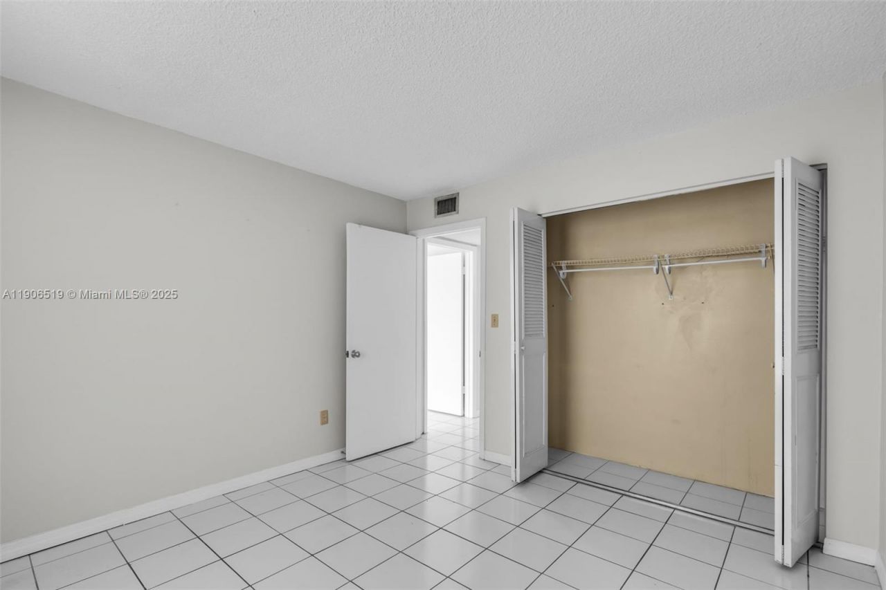 7345 W 4th Ave, Unit 402, Hialeah, FL 33014 Photo