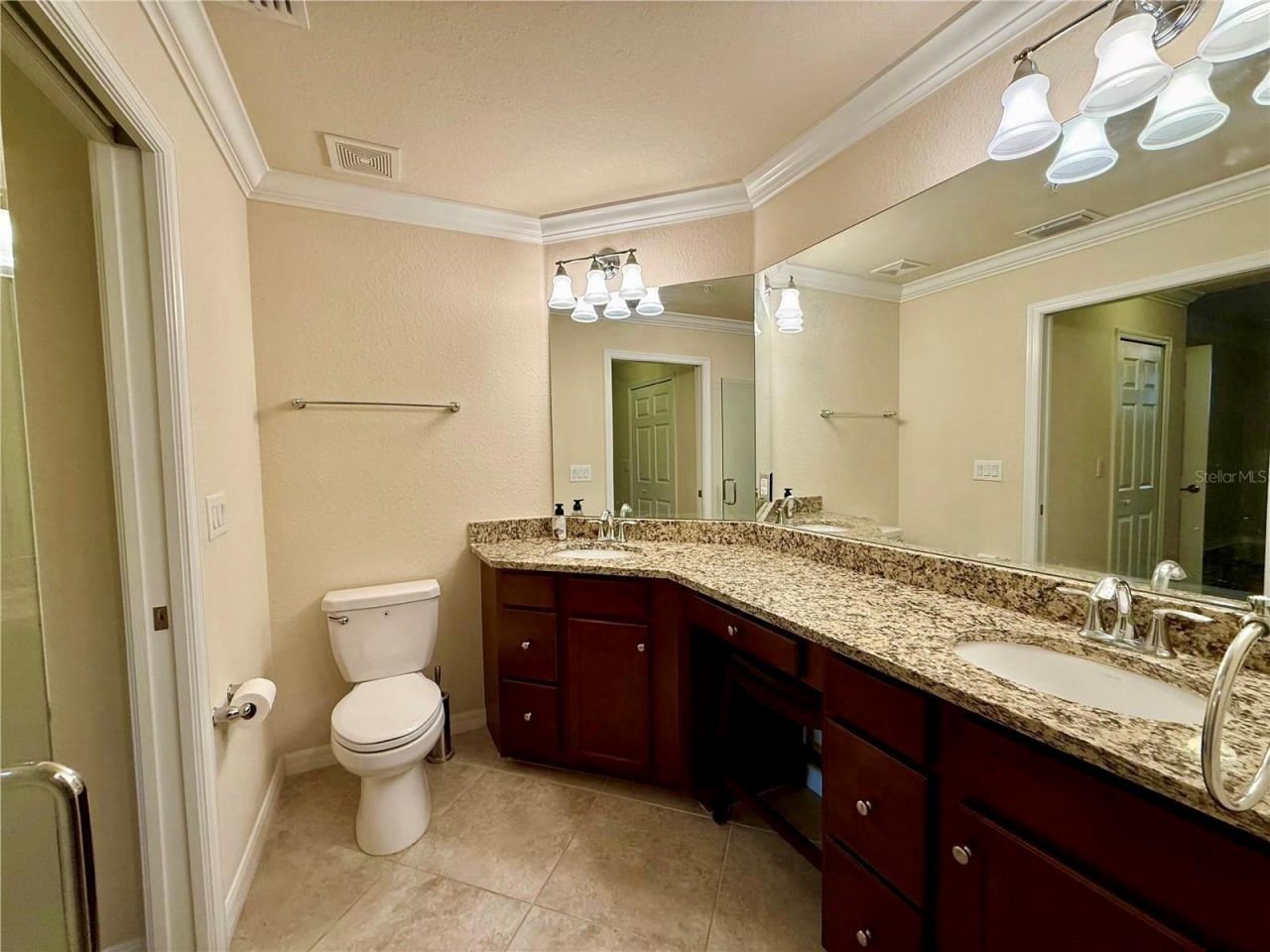 5538 Palmer Circle, Unit 104, Bradenton, FL 34211 Photo