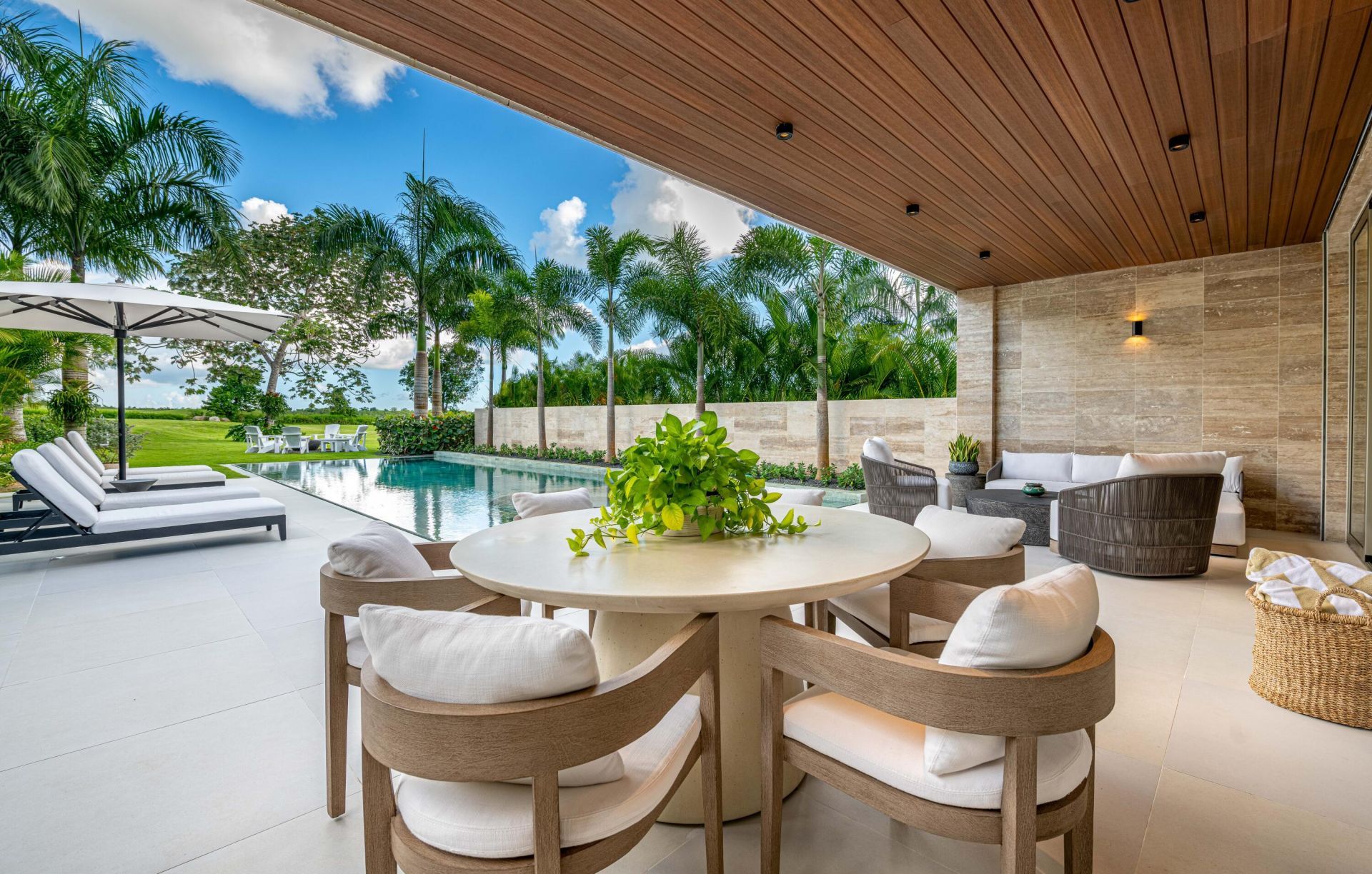 10 Los Altos Villa, ,  00000 Photo
