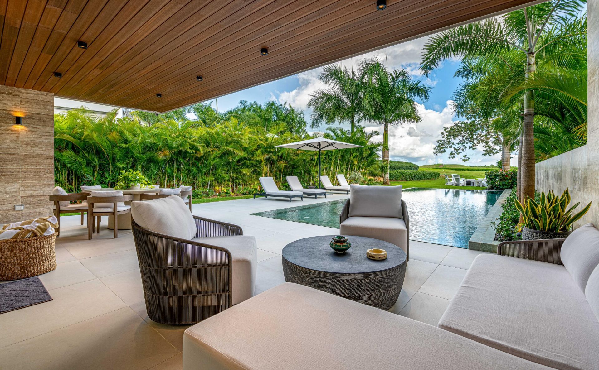 10 Los Altos Villa, ,  00000 Photo