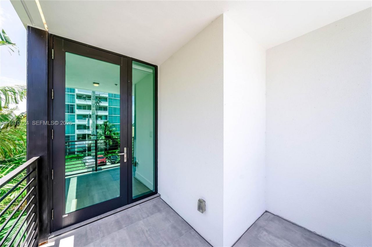 1930 Bay Dr, Unit 1, Miami Beach, FL 33141 Photo