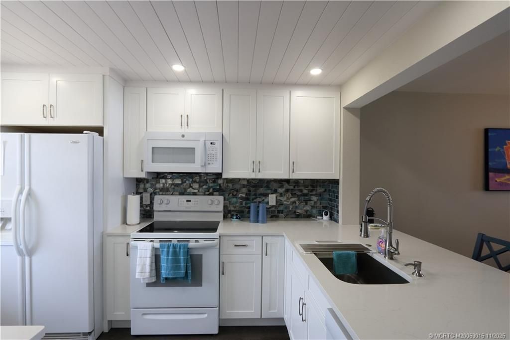 7380 S Ocean Drive, Unit 621, Jensen Beach, FL 34957 Photo