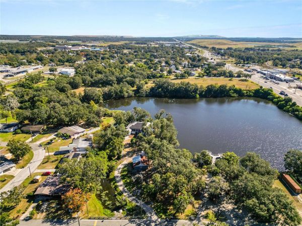 109 NE 4TH AVENUE, MULBERRY, FL 33860