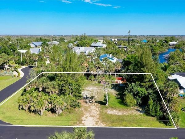 1653 Bunting LN, SANIBEL, FL 33957