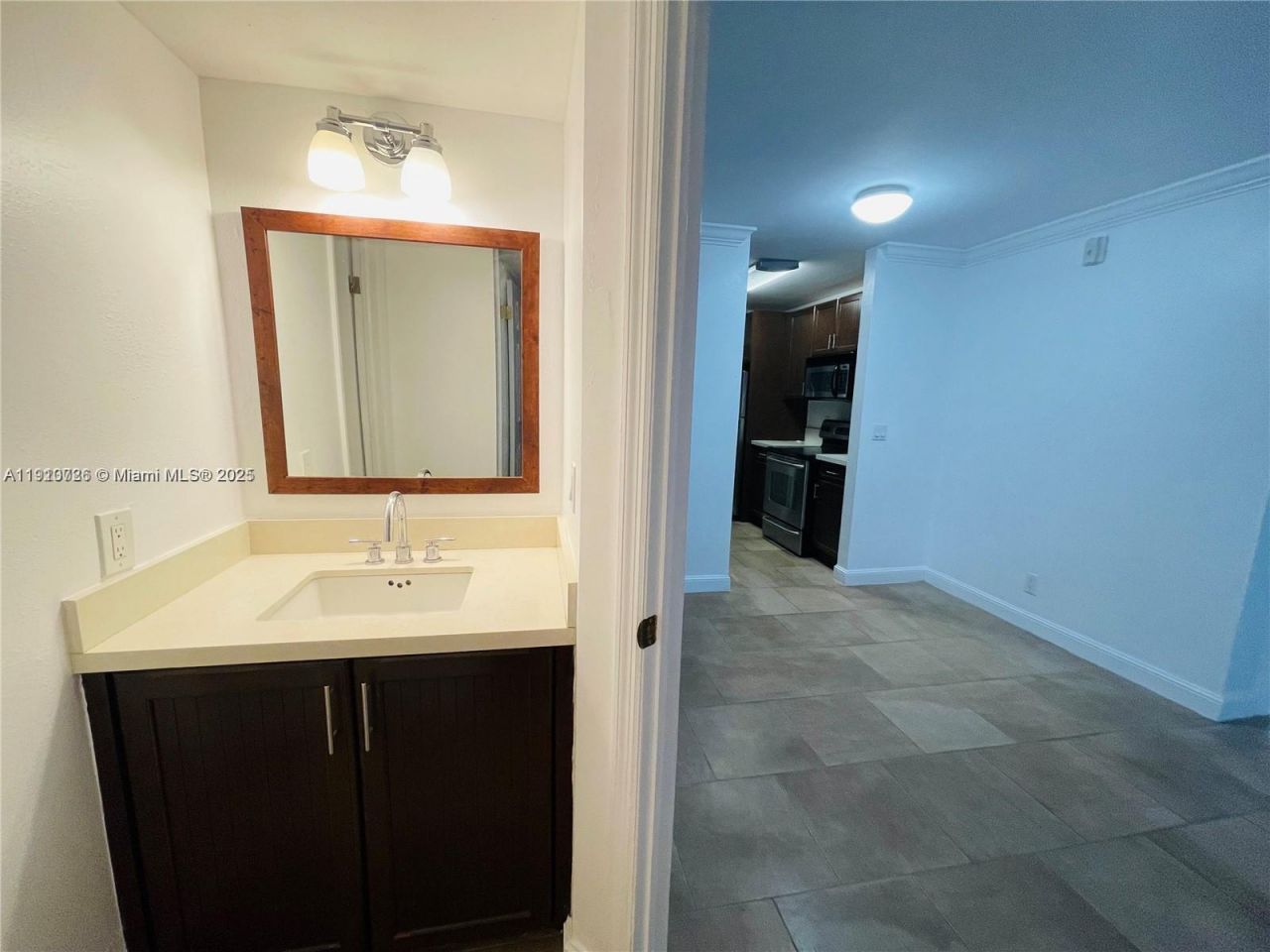 4086 N Pine Island Rd, Unit 508, Sunrise, FL 33351 Photo