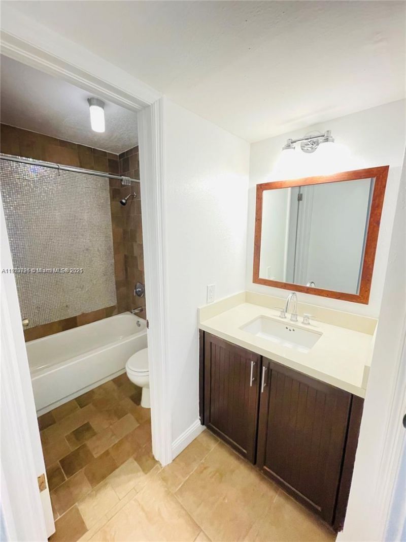 4086 N Pine Island Rd, Unit 508, Sunrise, FL 33351 Photo