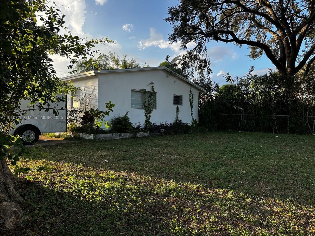 6901 Thomas St, Hollywood, FL 33024 Photo