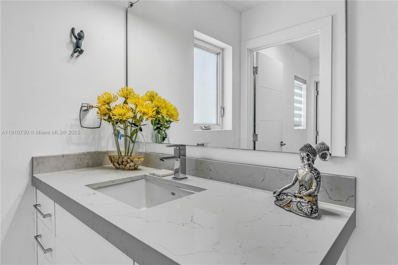 325 Calusa, Islamorada, FL 33037 Photo