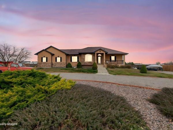 777 Woodleaf Dr, Pueblo West, CO 81007