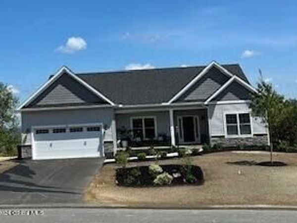 21 Jack Drive, Mechanicville, NY 12118