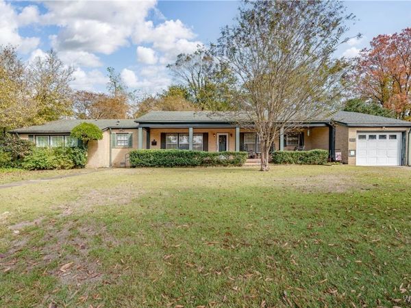 205 E Main Street, Livingston, AL 35470