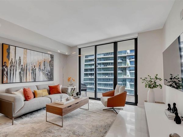 1010 Brickell Ave, Unit 4309, Miami, FL 33131