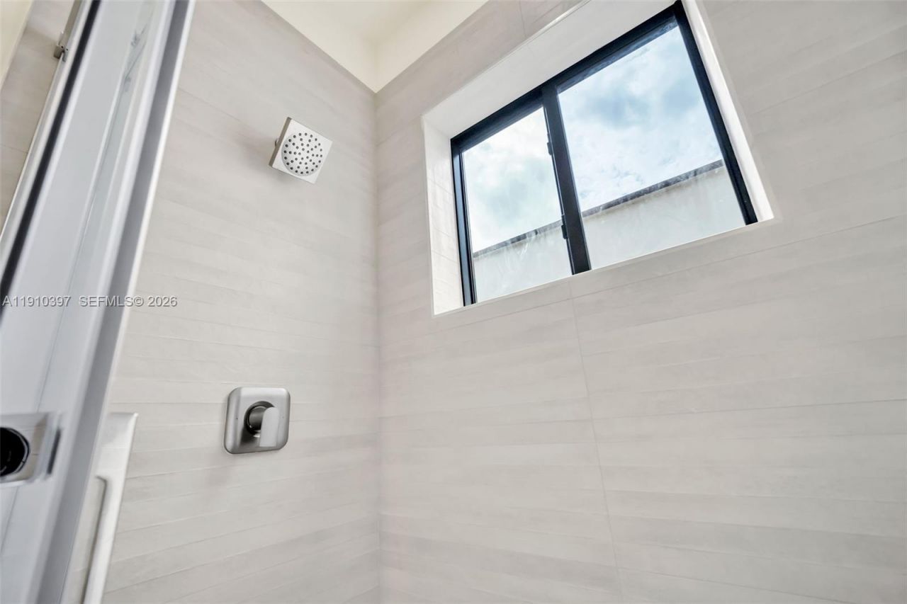 1511 SW 40th Ter, Fort Lauderdale, FL 33317 Photo