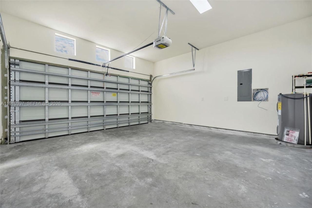 1511 SW 40th Ter, Fort Lauderdale, FL 33317 Photo