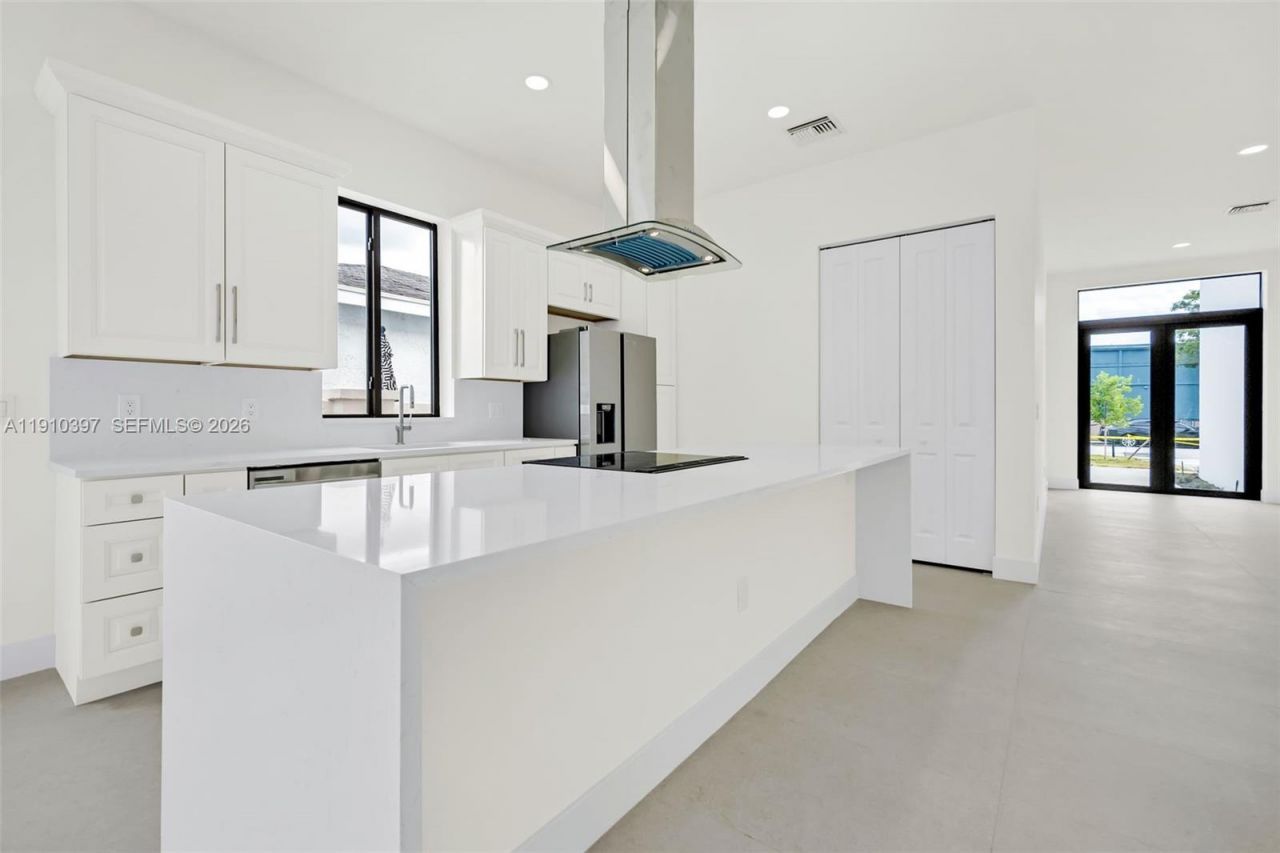 1511 SW 40th Ter, Fort Lauderdale, FL 33317 Photo