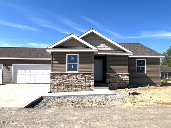 987 Greenbrier Road, Upper Sandusky, OH 43351