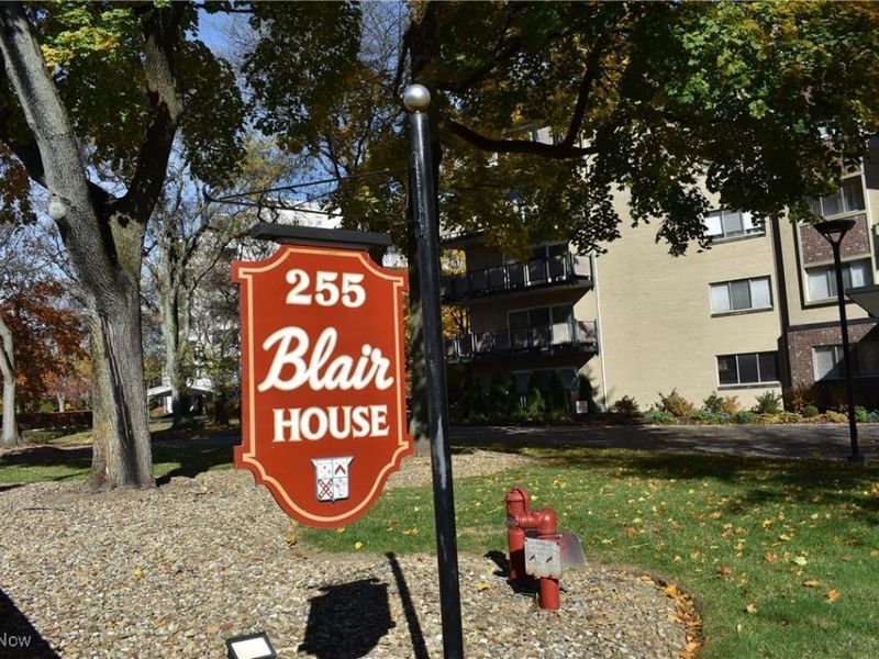 255 N Portage Path, Unit 409, Akron, OH 44303 Photo 2
