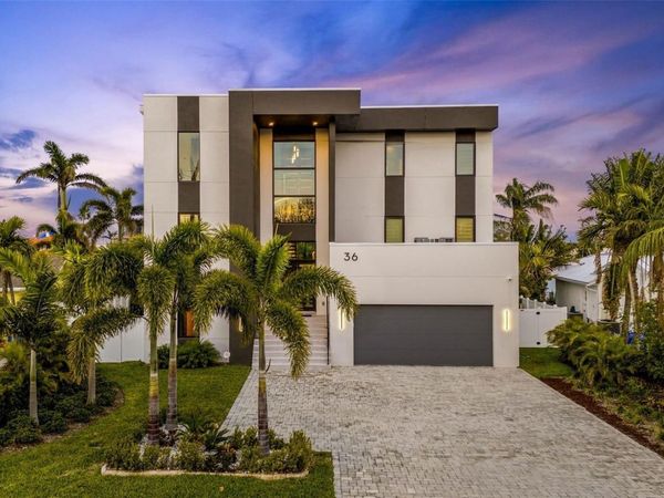 36 DOLPHIN DRIVE, TREASURE ISLAND, FL 33706