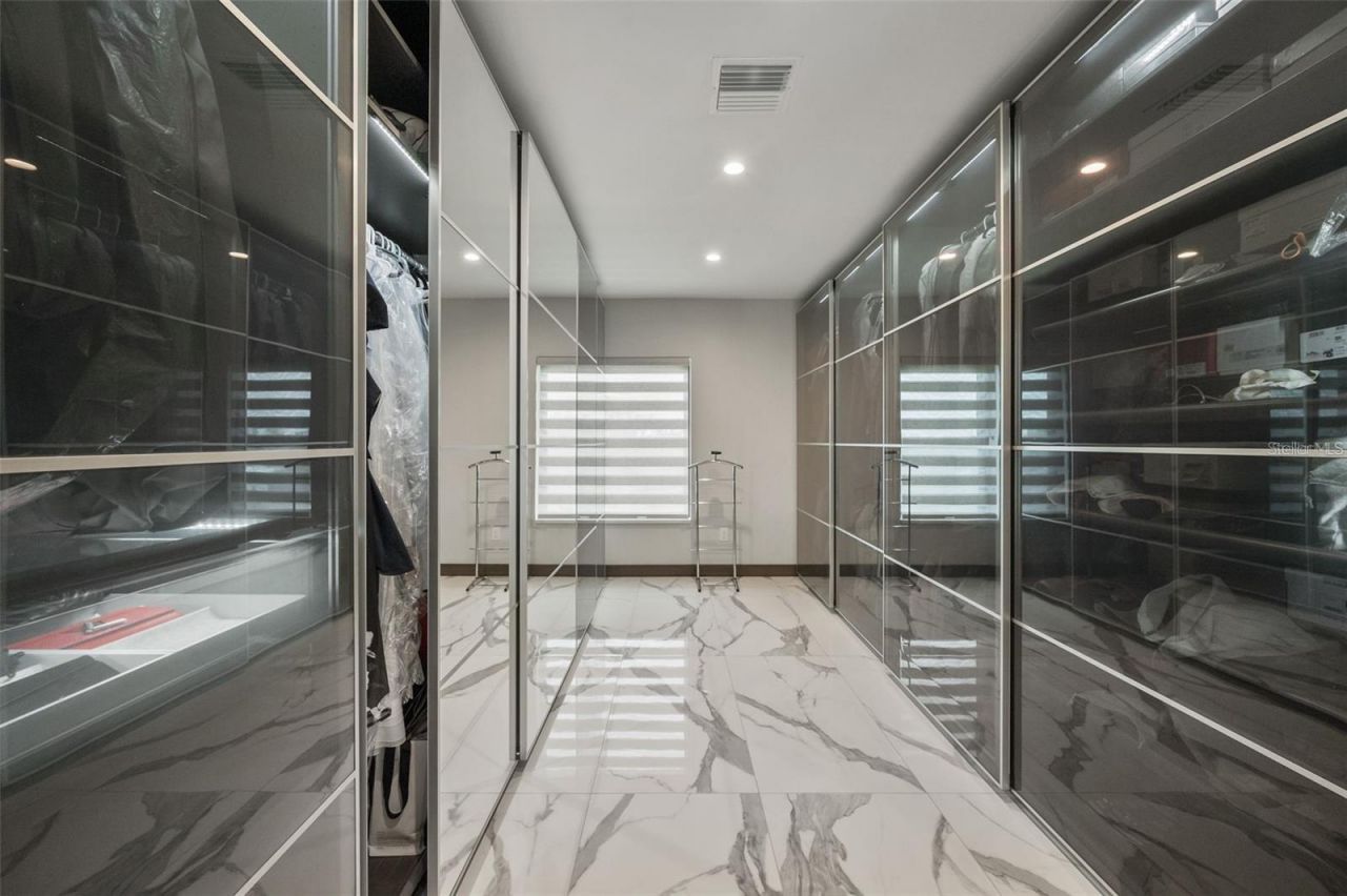 36 Dolphin Drive, Treasure Island, FL 33706 Photo