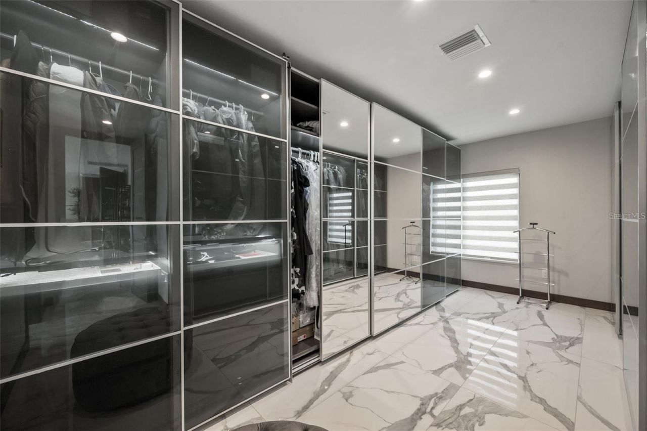 36 Dolphin Drive, Treasure Island, FL 33706 Photo