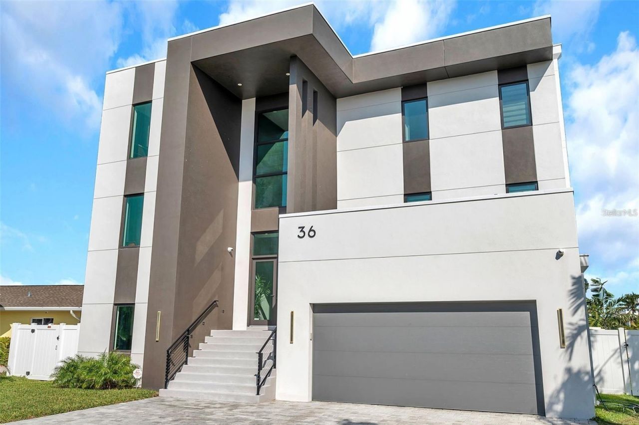 36 Dolphin Drive, Treasure Island, FL 33706 Photo