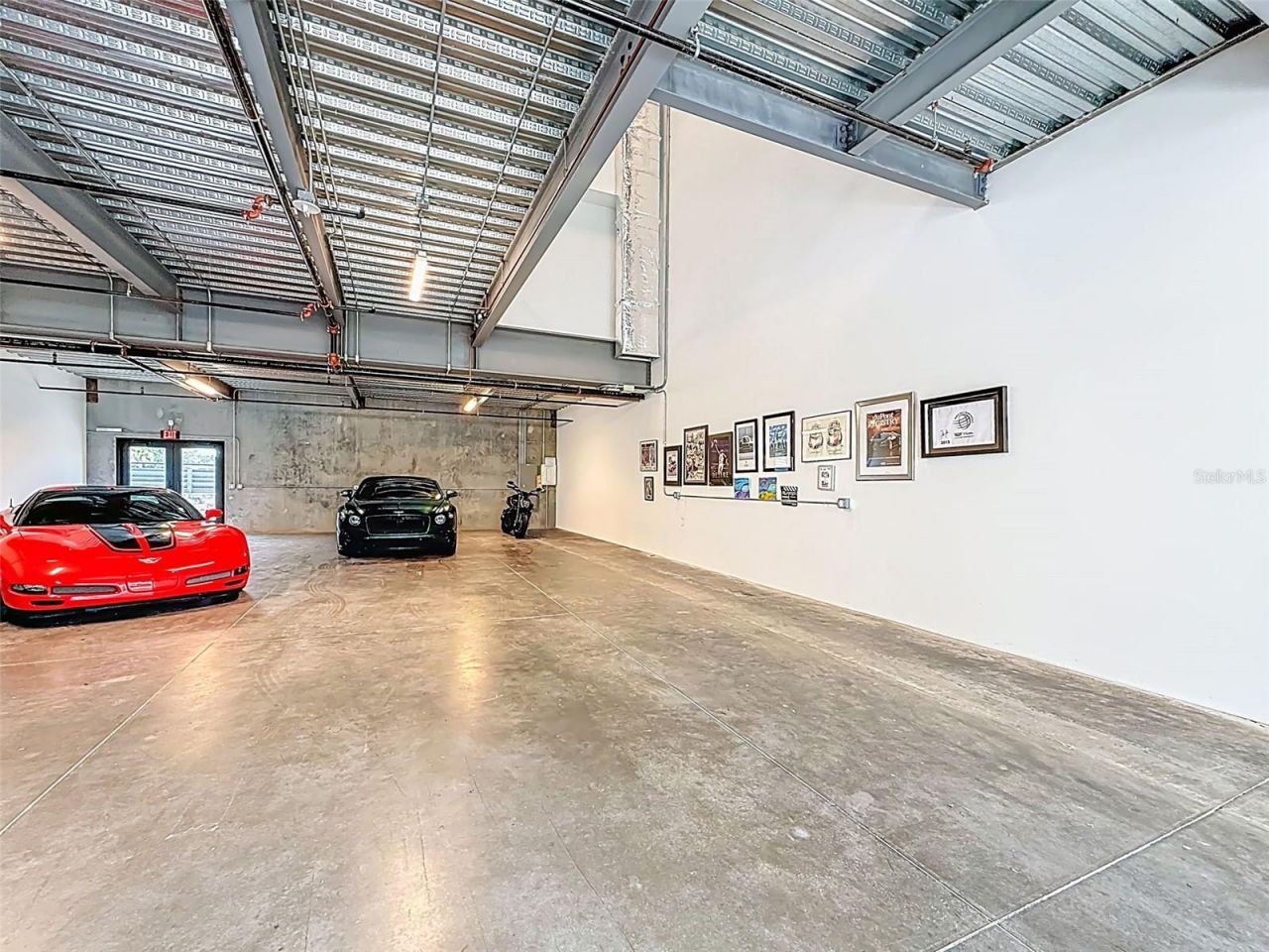 6500 Motor Enclave Way, Unit #1405, Tampa, FL 33610 Photo