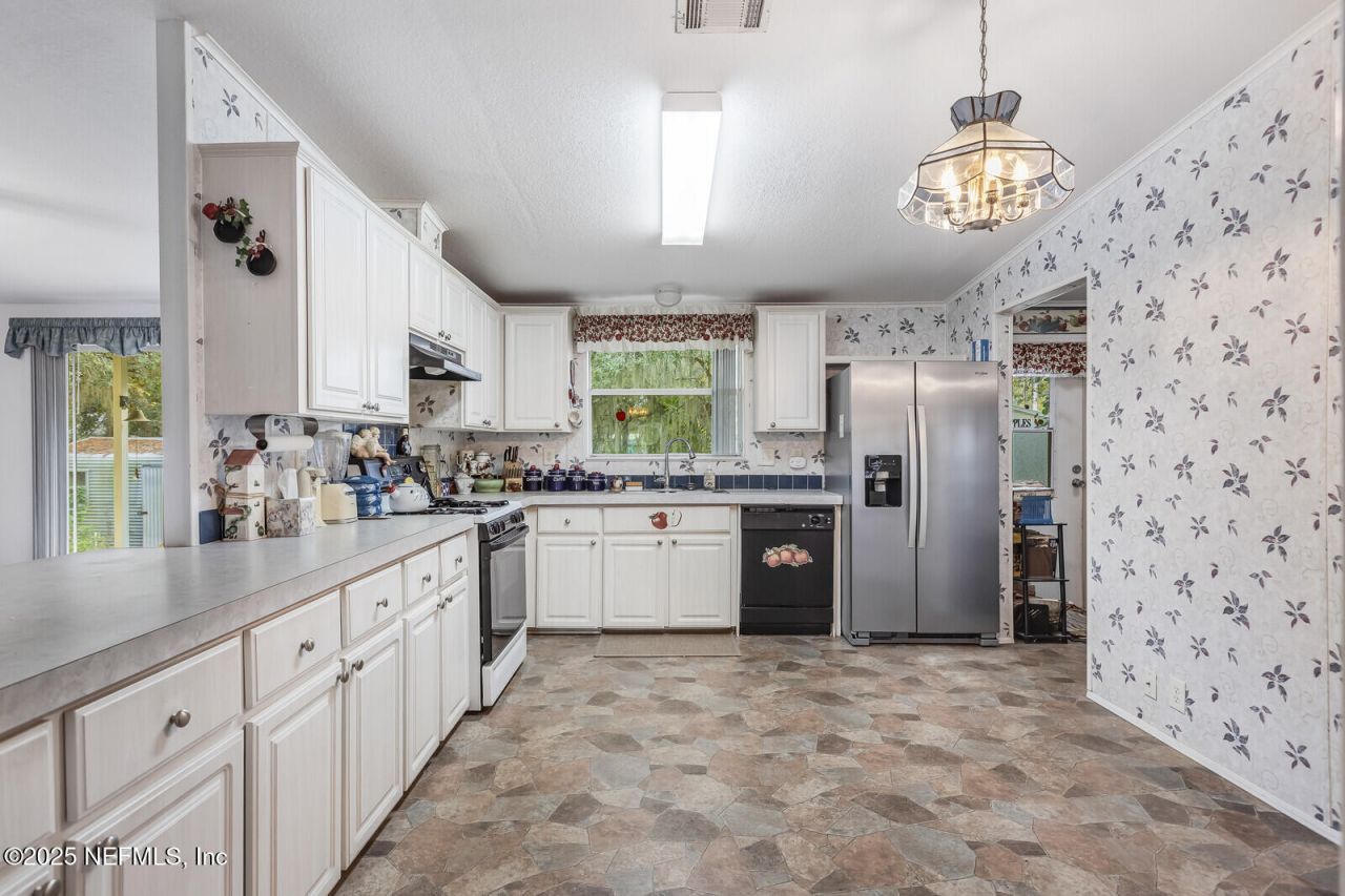 101 Palmland Avenue, Satsuma, FL 32189 Photo