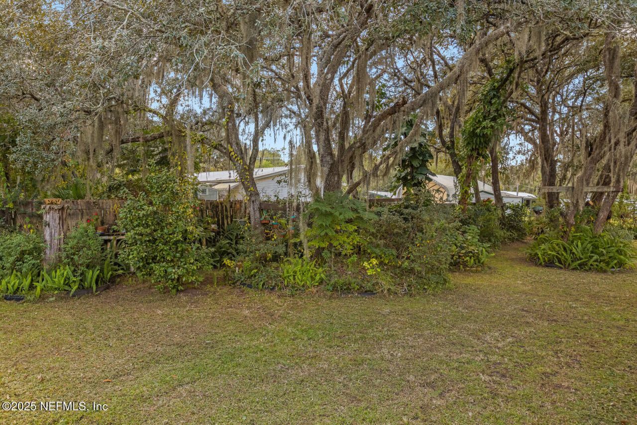 101 Palmland Avenue, Satsuma, FL 32189 Photo