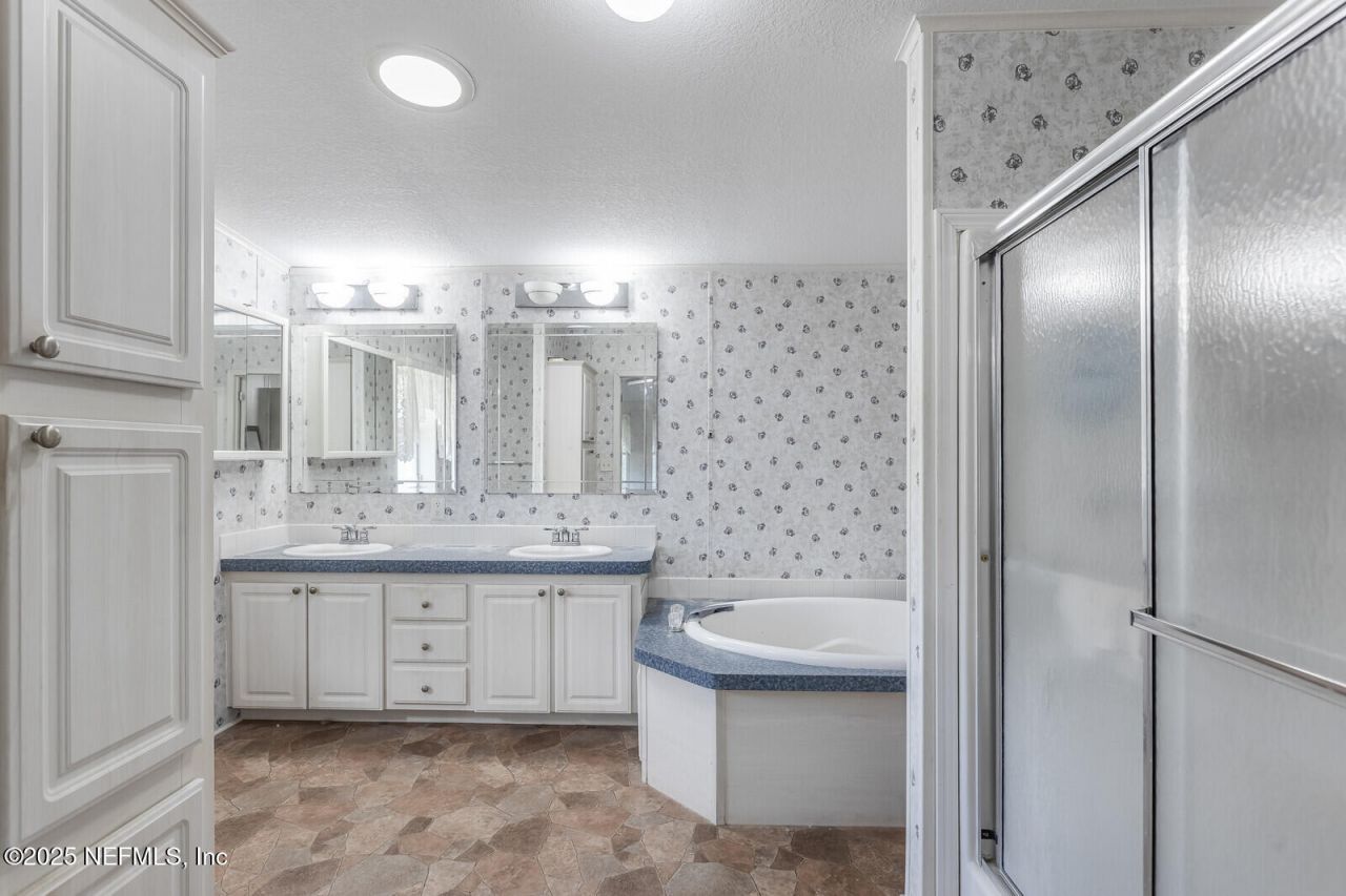 101 Palmland Avenue, Satsuma, FL 32189 Photo