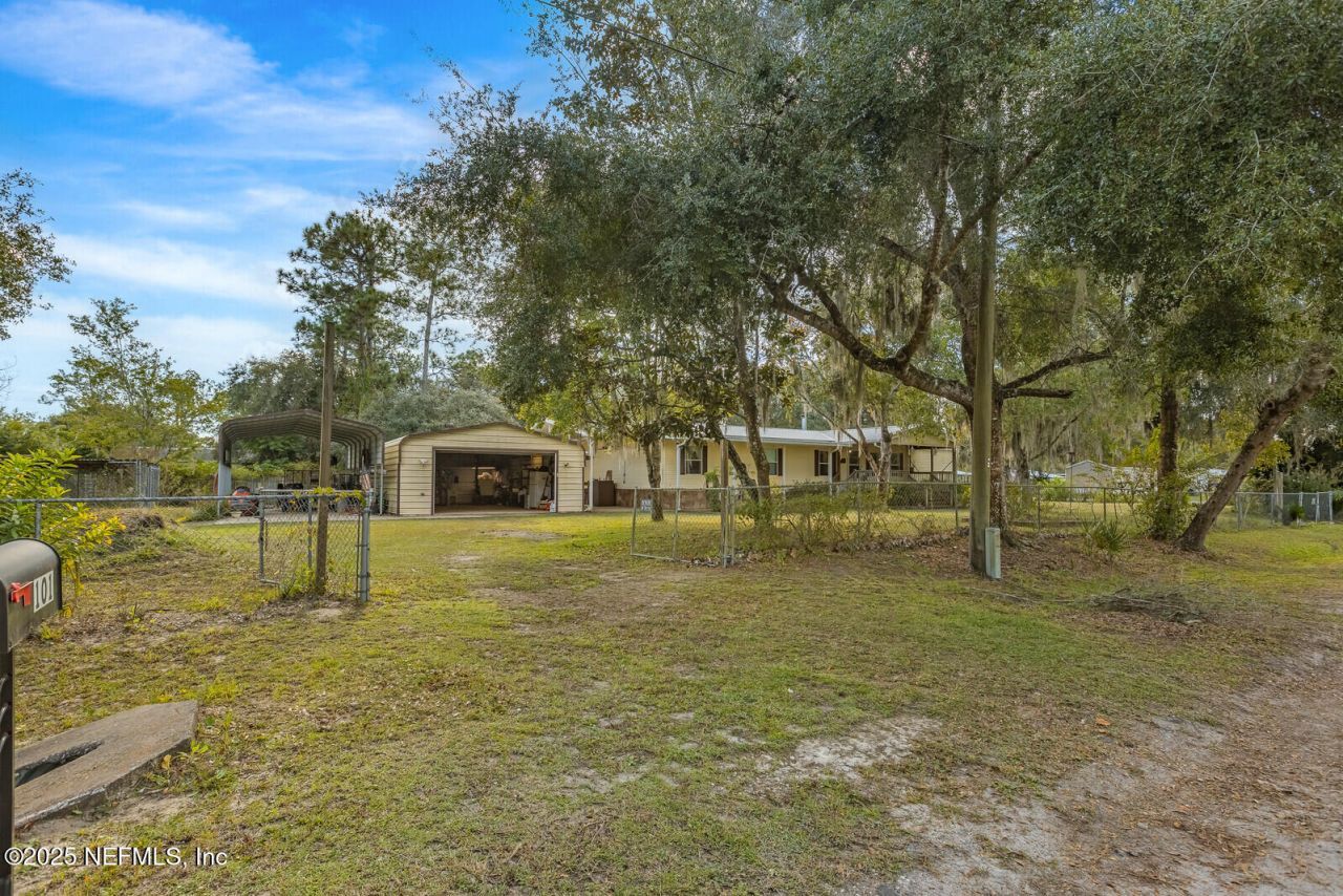 101 Palmland Avenue, Satsuma, FL 32189 Photo