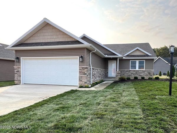 987 Greenbrier Road, Upper Sandusky, OH 43351