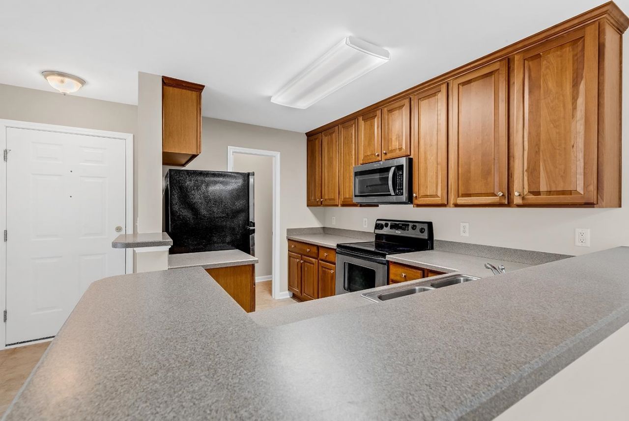 4440 Lady Banks Ln. Photo 11